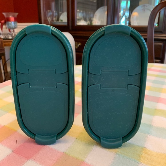 Tupperware Modular mates, set of 2, oval sizes 4 and 5, green lids - Picture 2 of 2